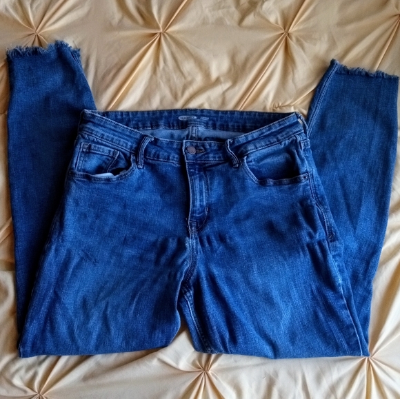⭐Bundle 5 for 25 of anything marked with a star. Old Navy Blue Jeans - Picture 1 of 6
